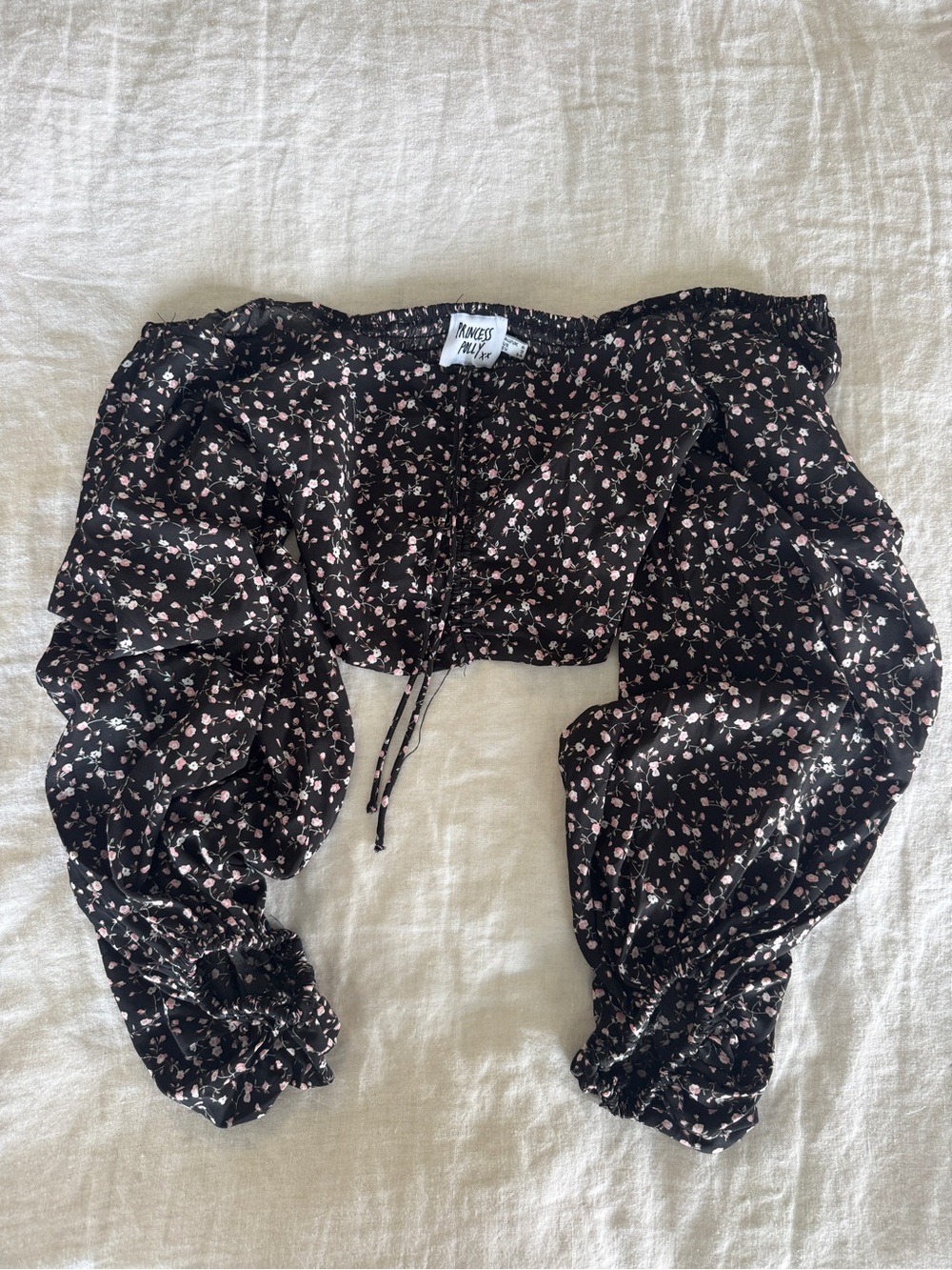 Princess Polly Black Floral Puff Sleeve Crop Top